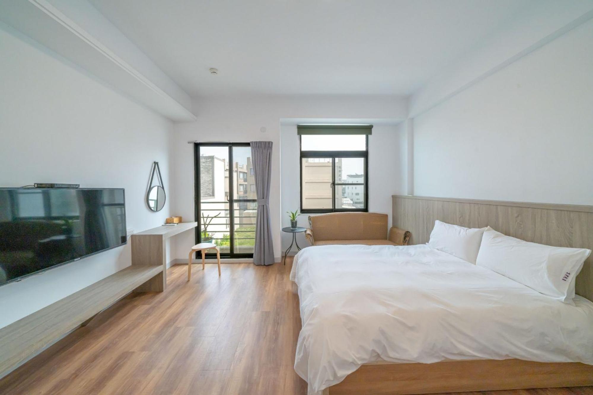 Fu Bo Ju Apartment Тайнан Екстериор снимка