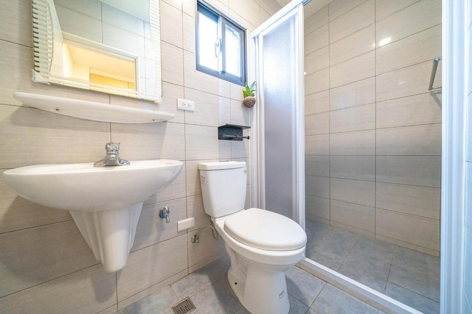Fu Bo Ju Apartment Тайнан Екстериор снимка